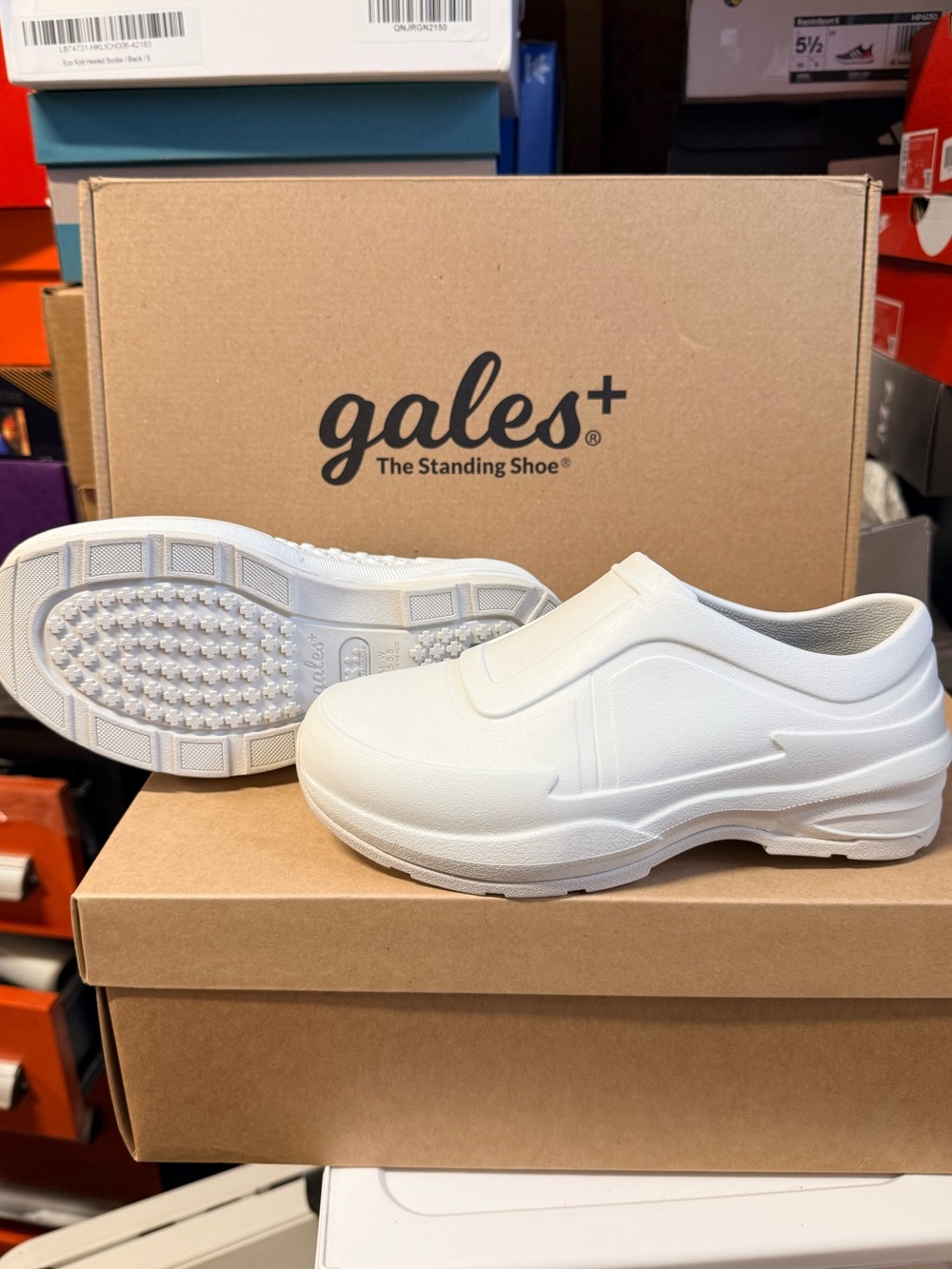 gales+ The Standing Shoe Slip-On Clog in White